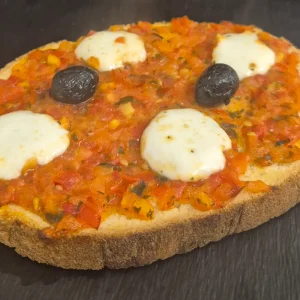 bruccetta tartare de tomate mozzarella